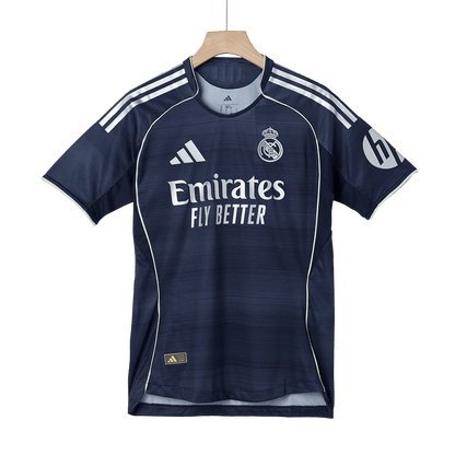 Tricouri Fotbal Real Madrid VALVERDE #8 Deplasare 2025/26 Authentic - Premium