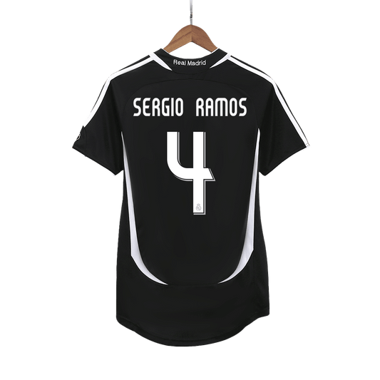 Tricouri Fotbal Vintage Real Madrid SERGIO RAMOS #4 Deplasare 2006/07