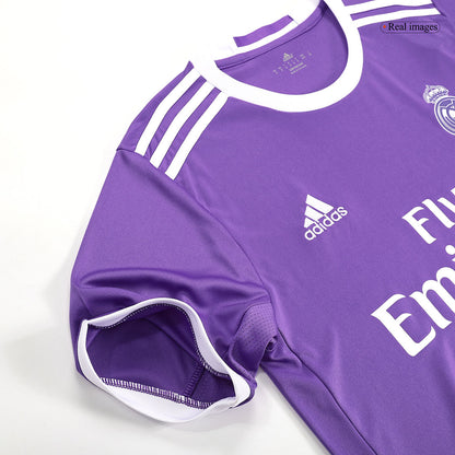 Tricouri Fotbal Vintage Real Madrid Sergio Ramos #4 Deplasare 2016/17